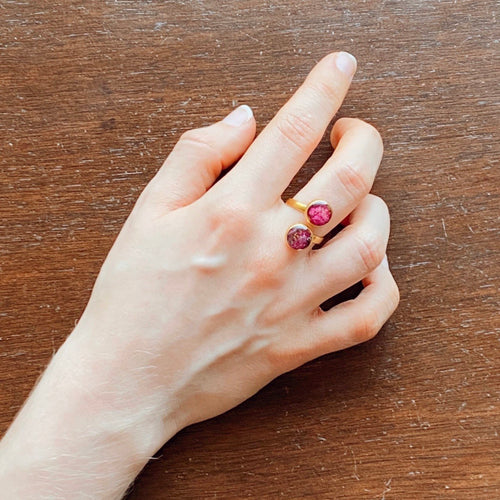 Anillo Doble Rosas Trituradas • Ajustable